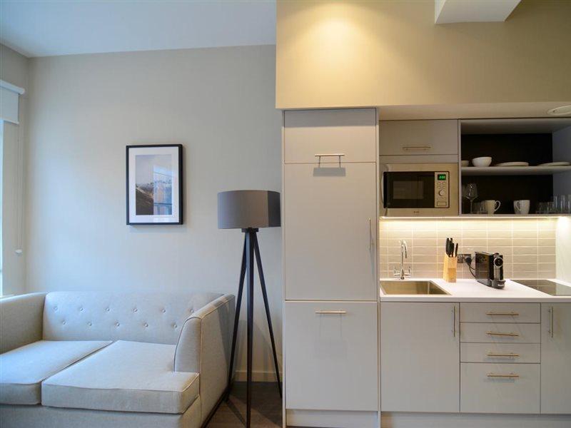 Heeton Concept Queen Street Aparthotel 4*