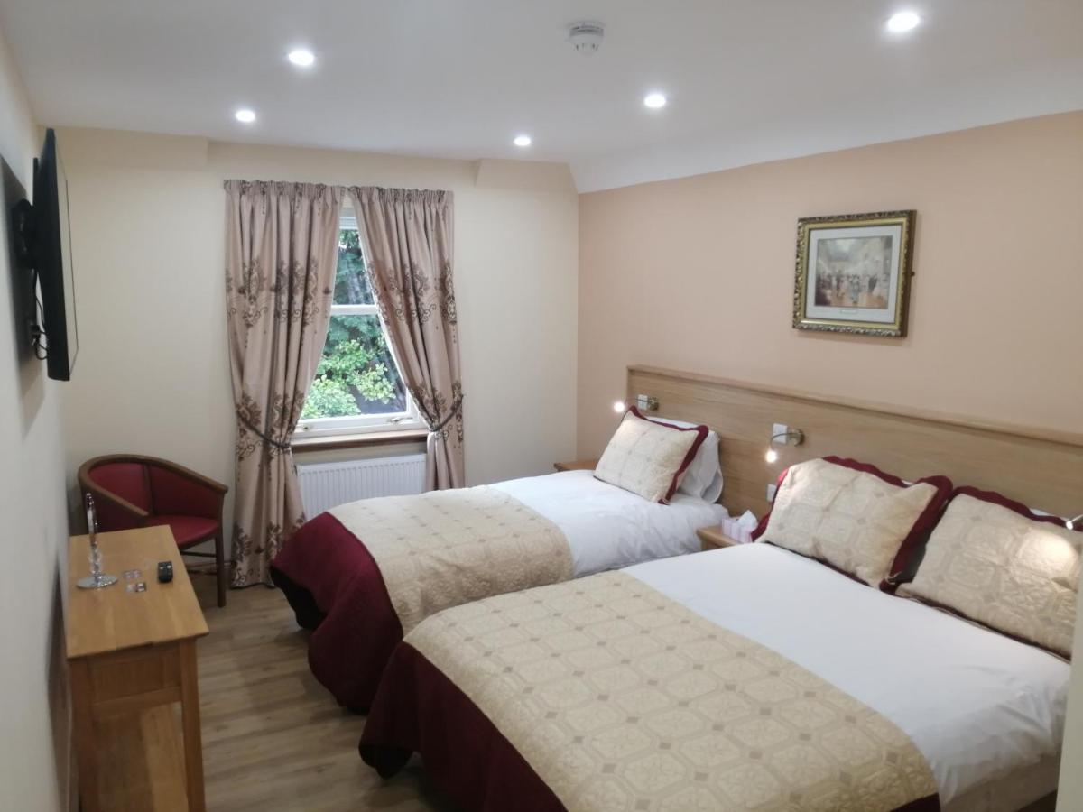 Cumberland Hotel