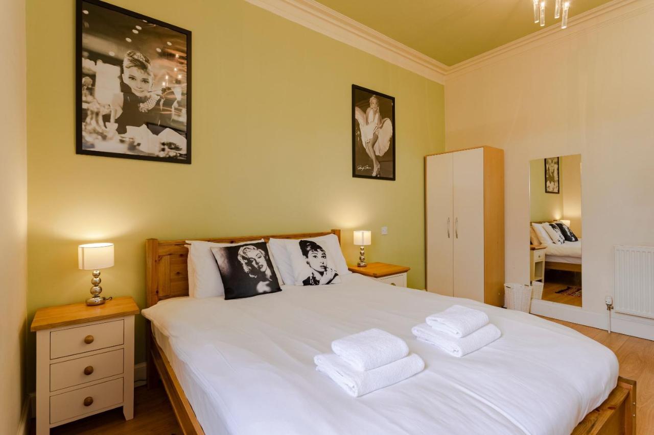 1 Bedroom Overlooking Park Edinburgh