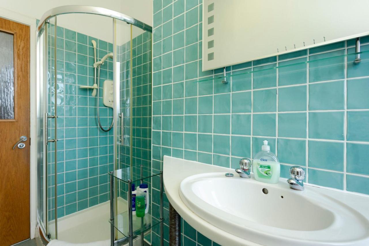 Apartment 1 Bedroom Overlooking Park Edinburgh