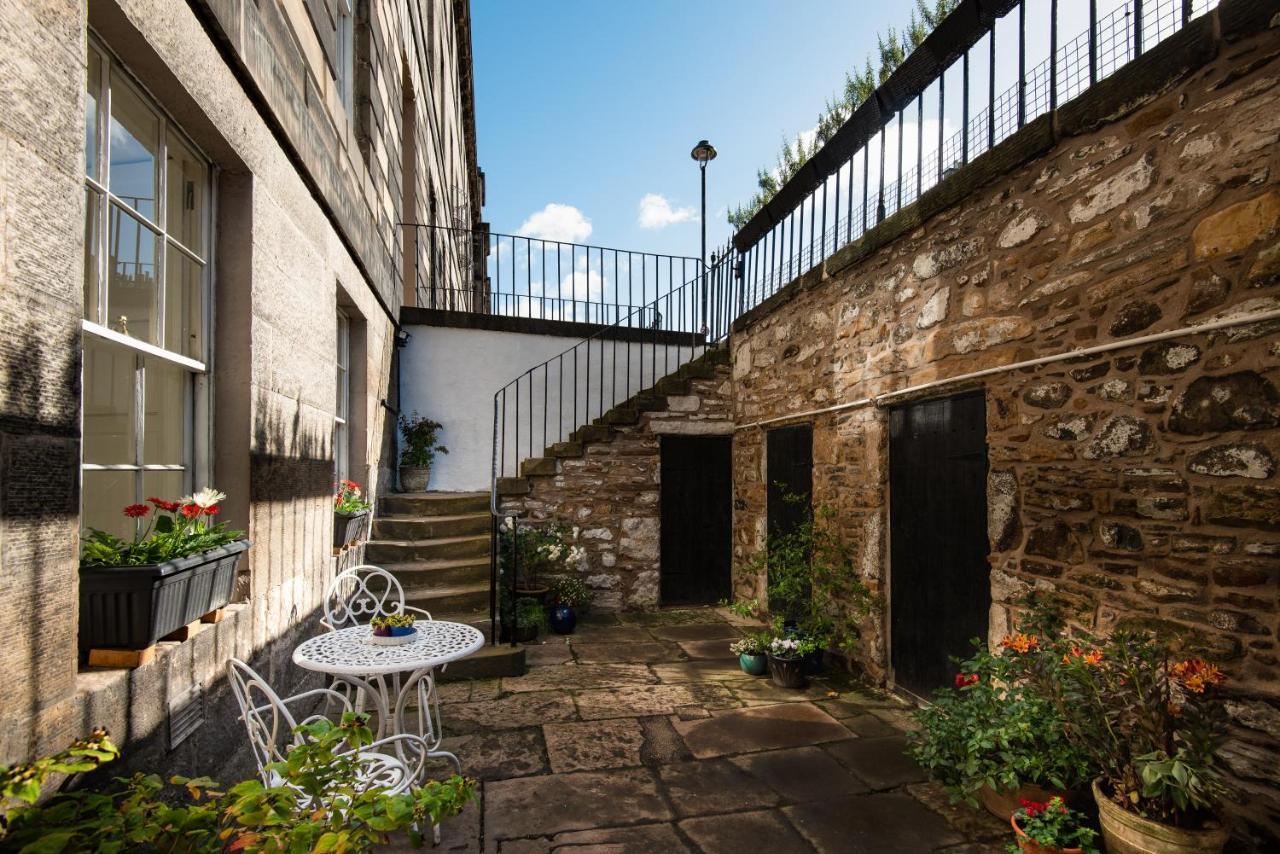 Number 10 In The New Town Apartment Edinburgh