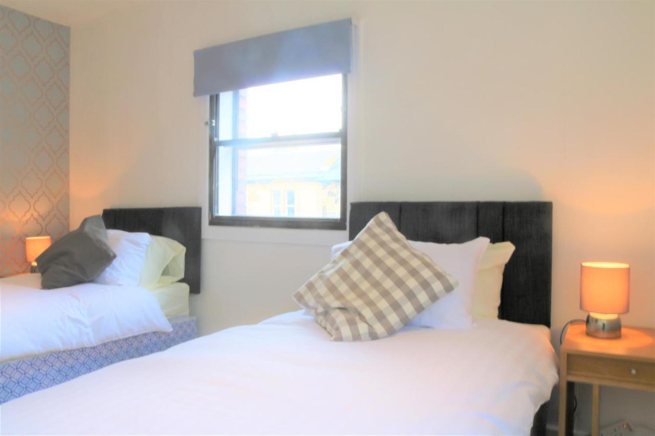 3 Bedroom Centre In Lauriston Place