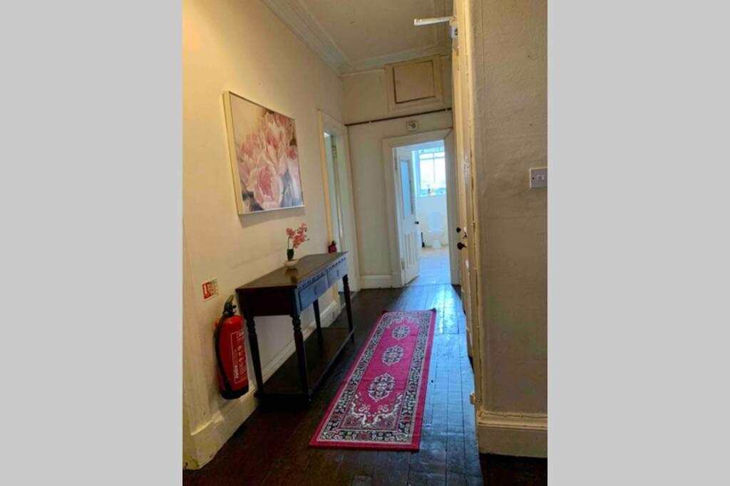 Lovely And Spacious 5 Bed Flat In Marchmont. *
