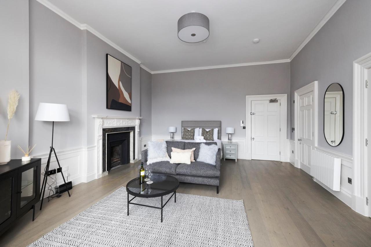Joivy Modern Studio In New Town, On Historic George Street Edinburgh