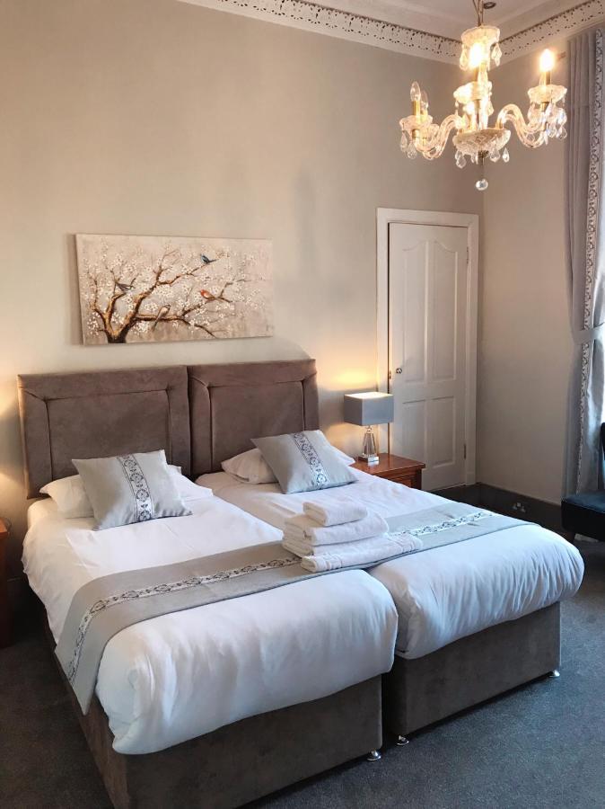 Alexander Guest house