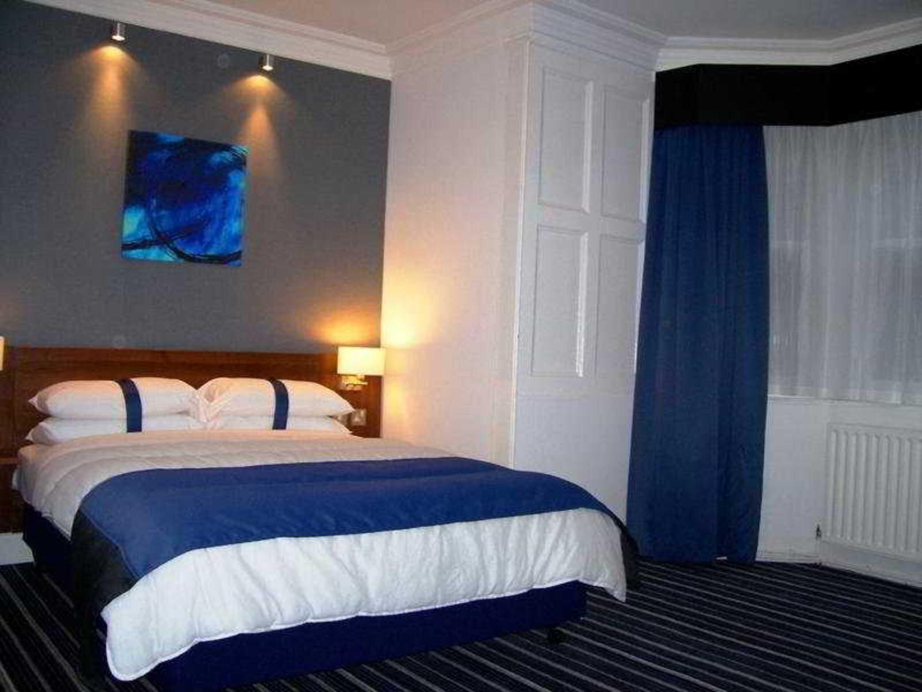 Hotel Piries EDI
