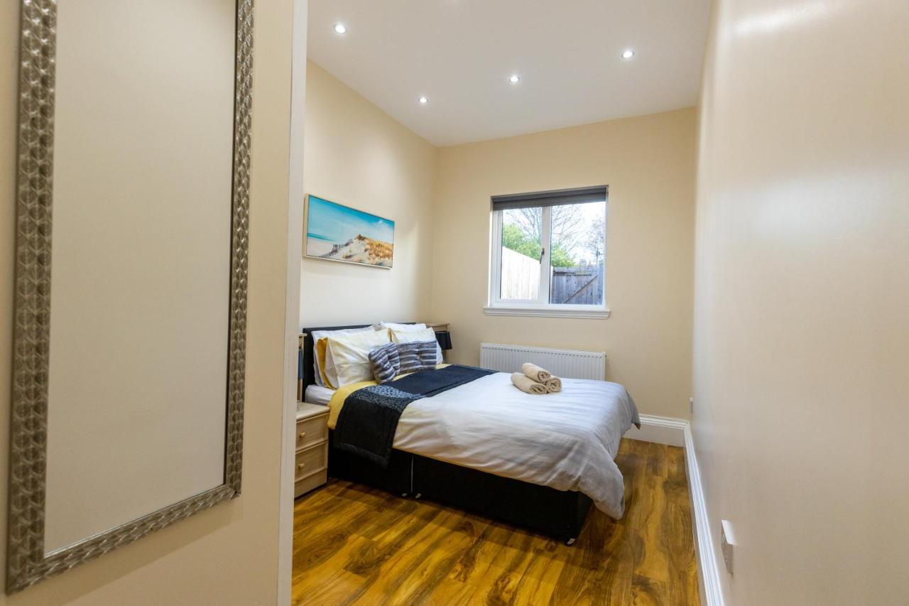 New 3-bedroom Close To Centre