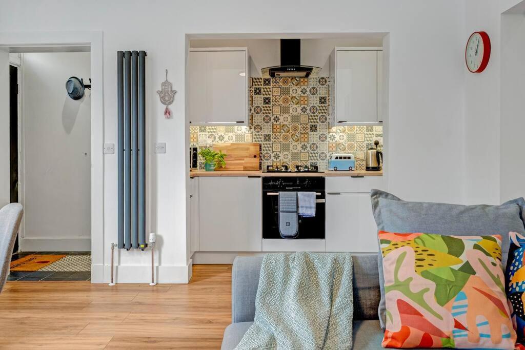 Cheerful - Westend Apartment Edinburgh
