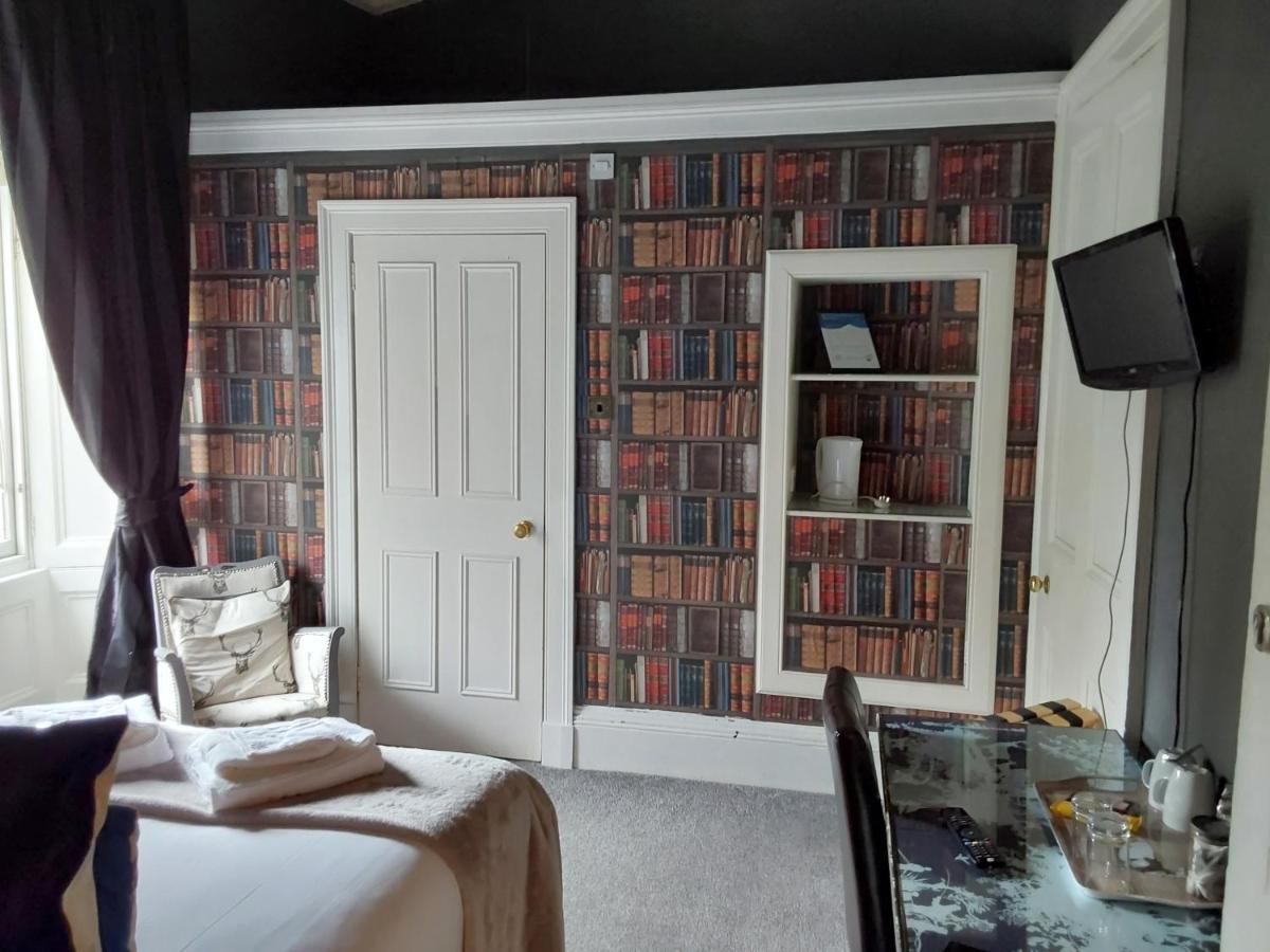 Guest house East Claremont