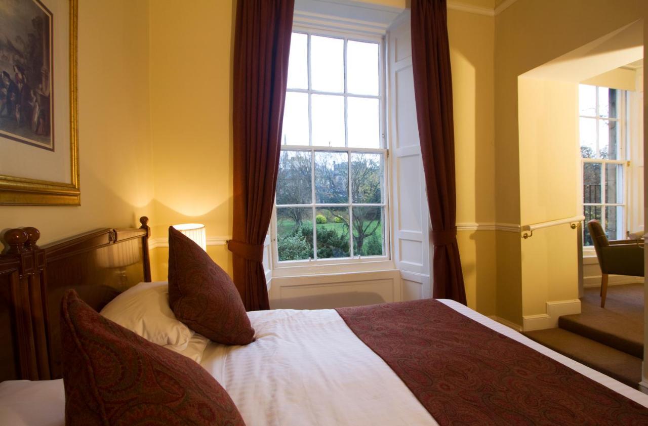 Royal Scots Club Hotel