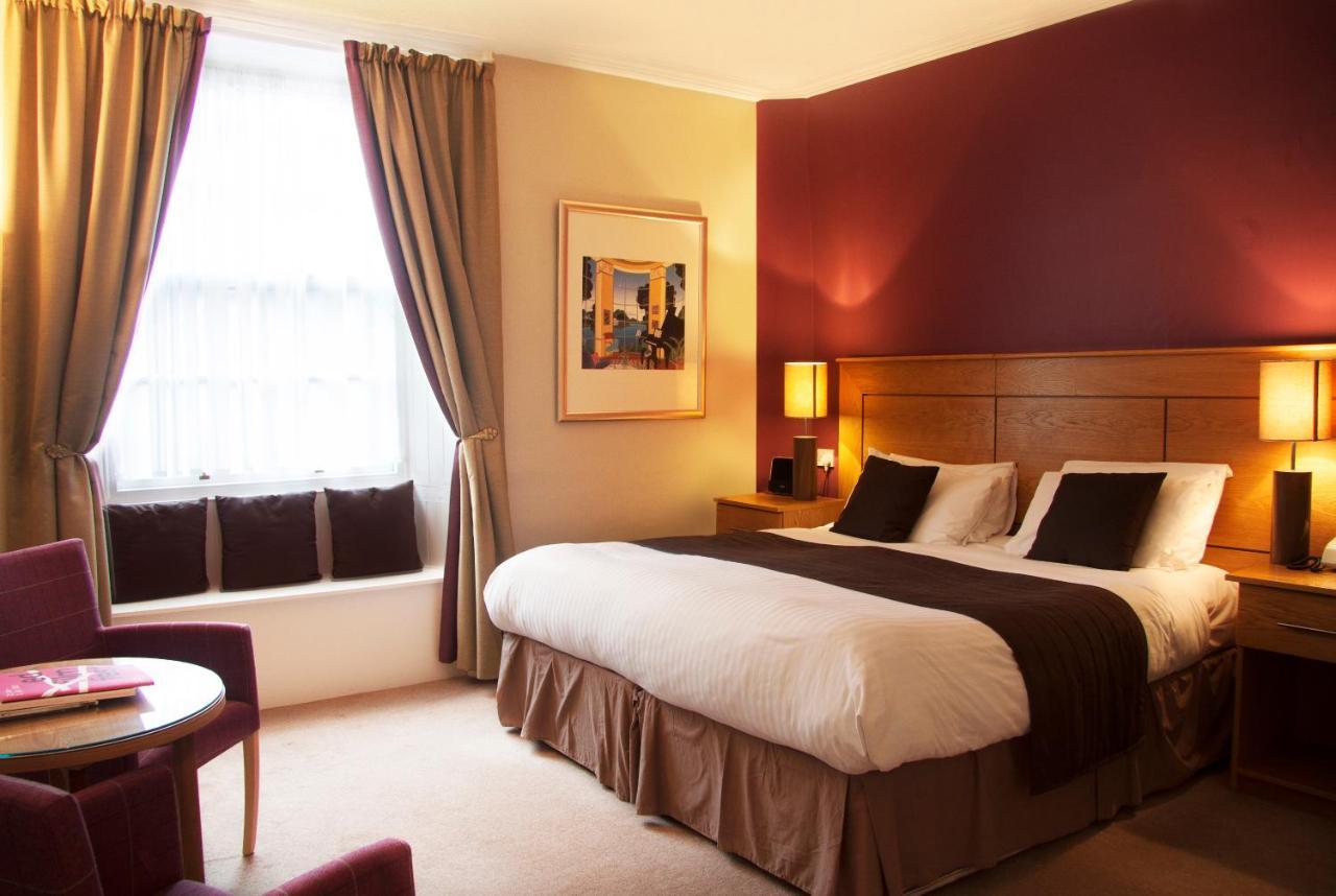 Royal Scots Club Hotel