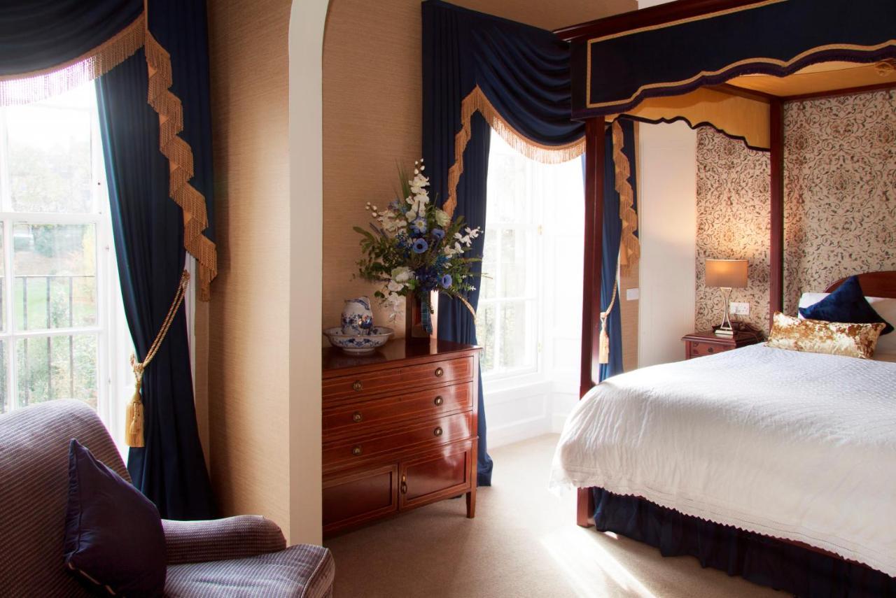 Hotel Royal Scots Club Edinburgh