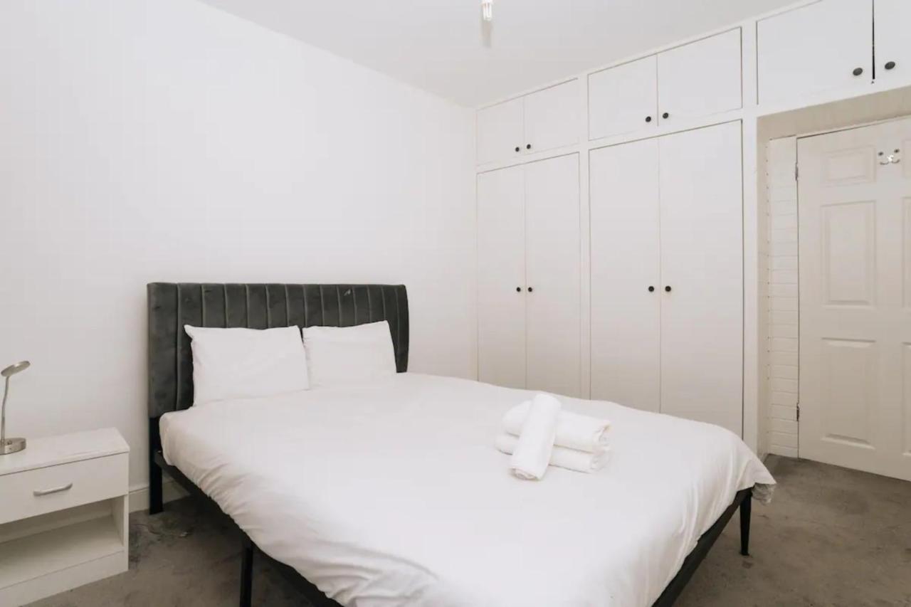 Apartment Sleek & Central 2bd Flat - Haymarket *