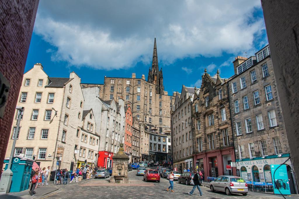 Hugo's Place Grassmarket * Edinburgh