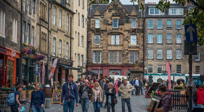 Hugo's Place Grassmarket Edinburgh