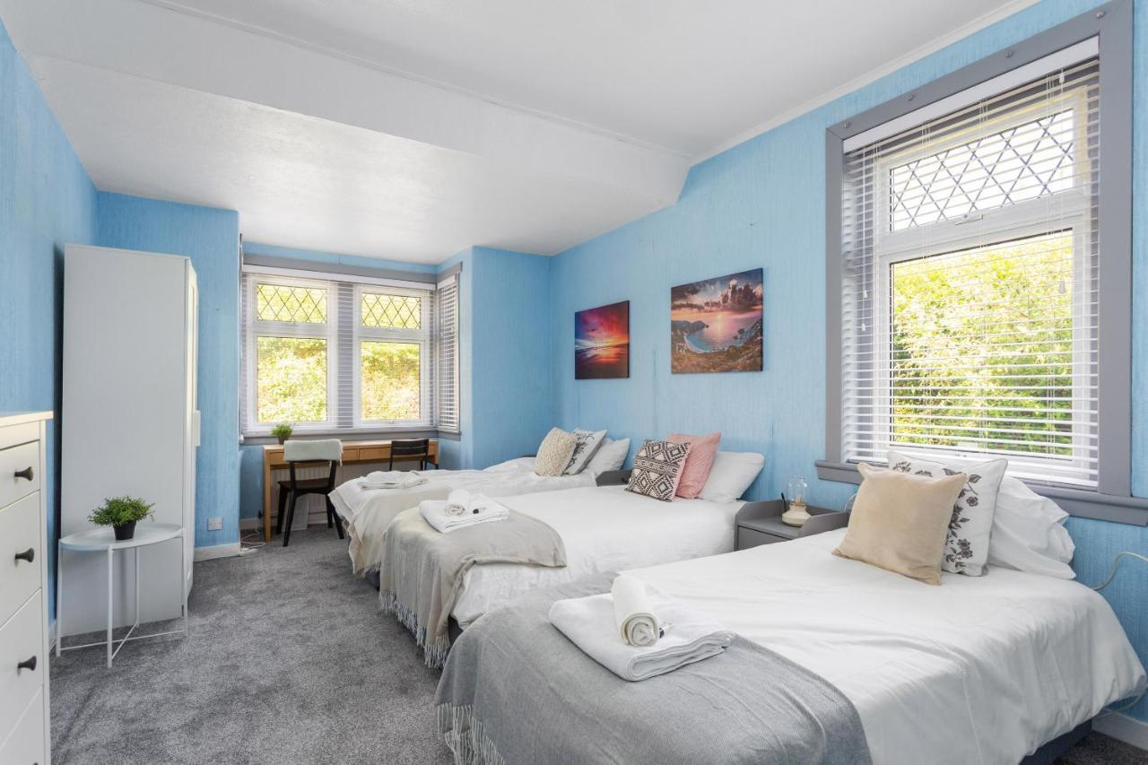 Holiday home Lovely 3bed House-private Parking