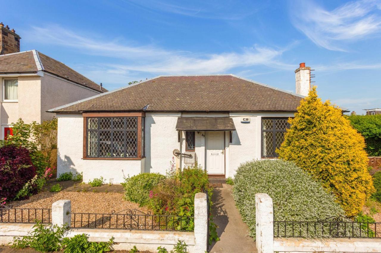 Lovely 3bed House-private Parking Holiday home *