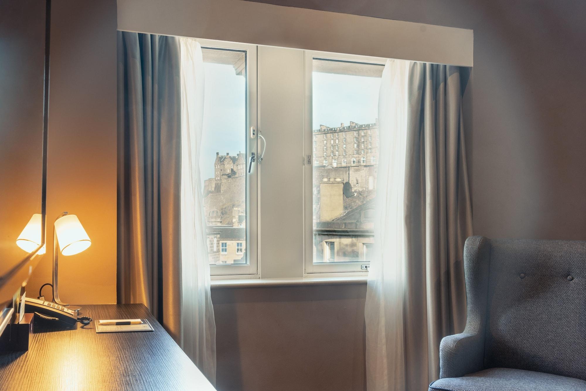 Hotel Doubletree By Hilton Centre 4*