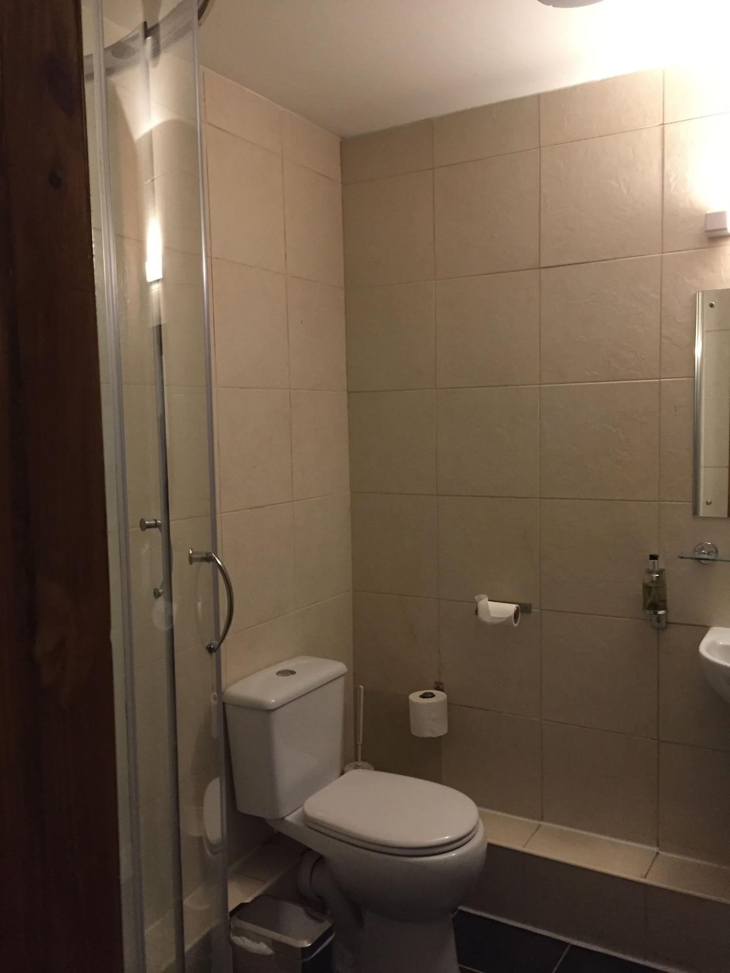 Guest house Leith House 3*