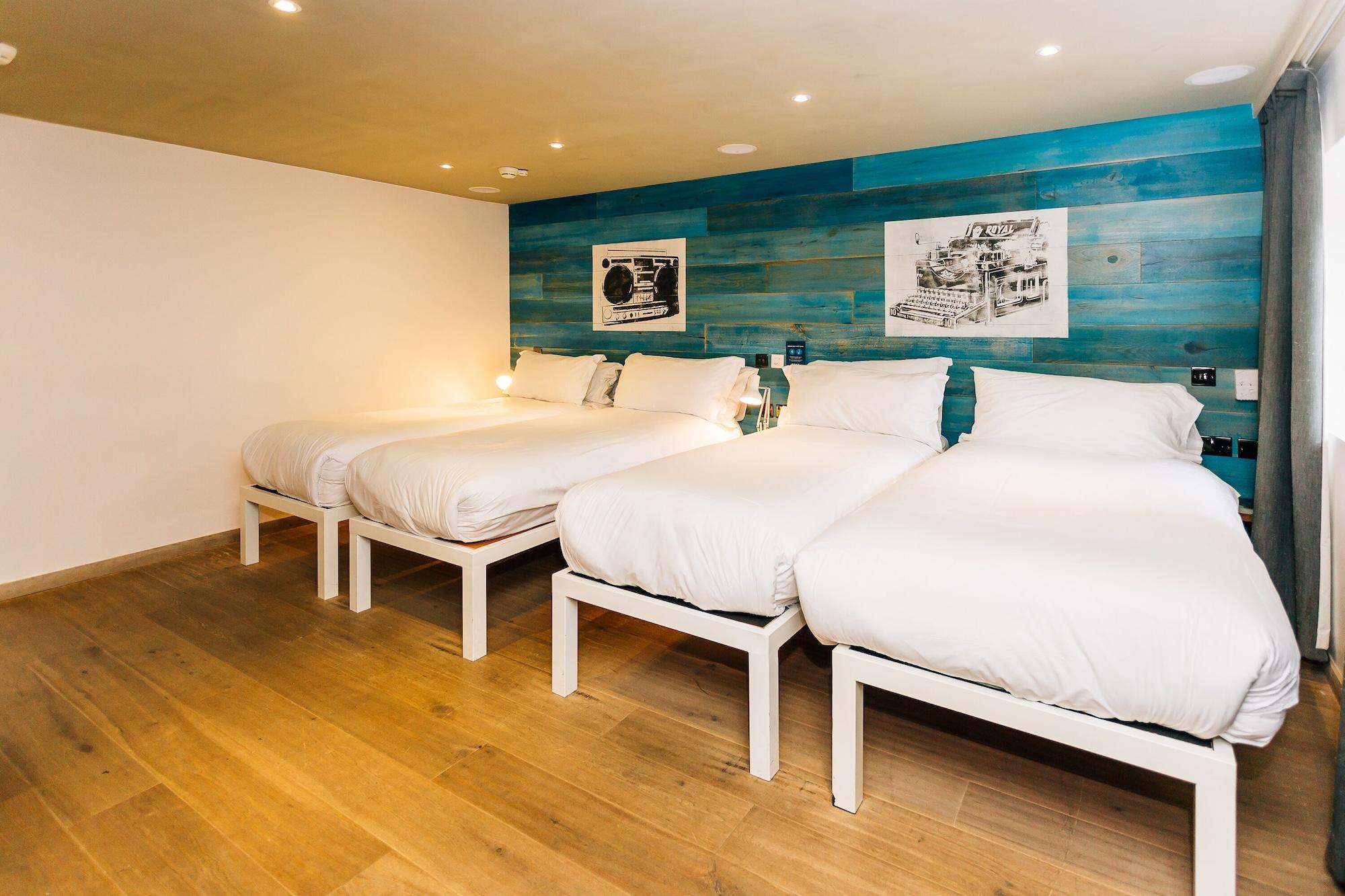 Stay Central Hotel Hotel 3*