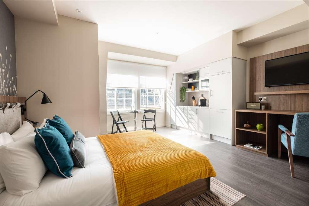 Heeton Concept Queen Street Aparthotel