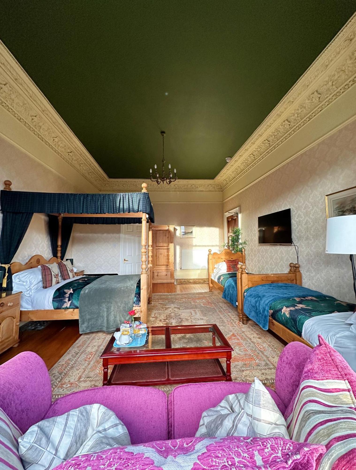 Rosehall Gasthof Edinburgh