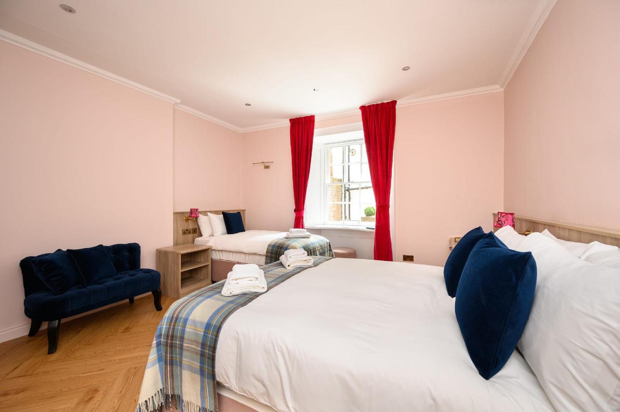 Queen Charlotte Guest house
