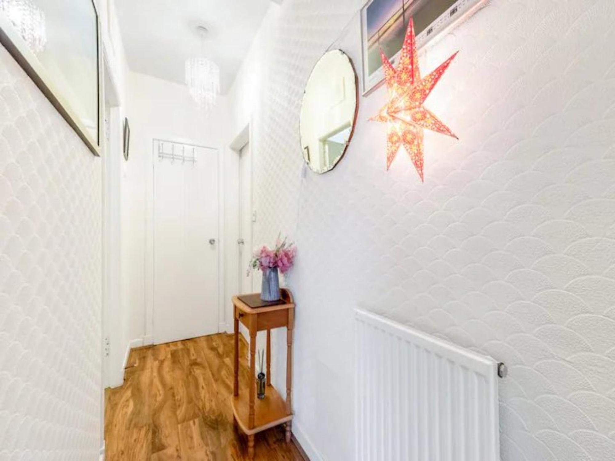 Ferienhaus Pass The Keys Spacious Murrayfield Flat Edinburgh