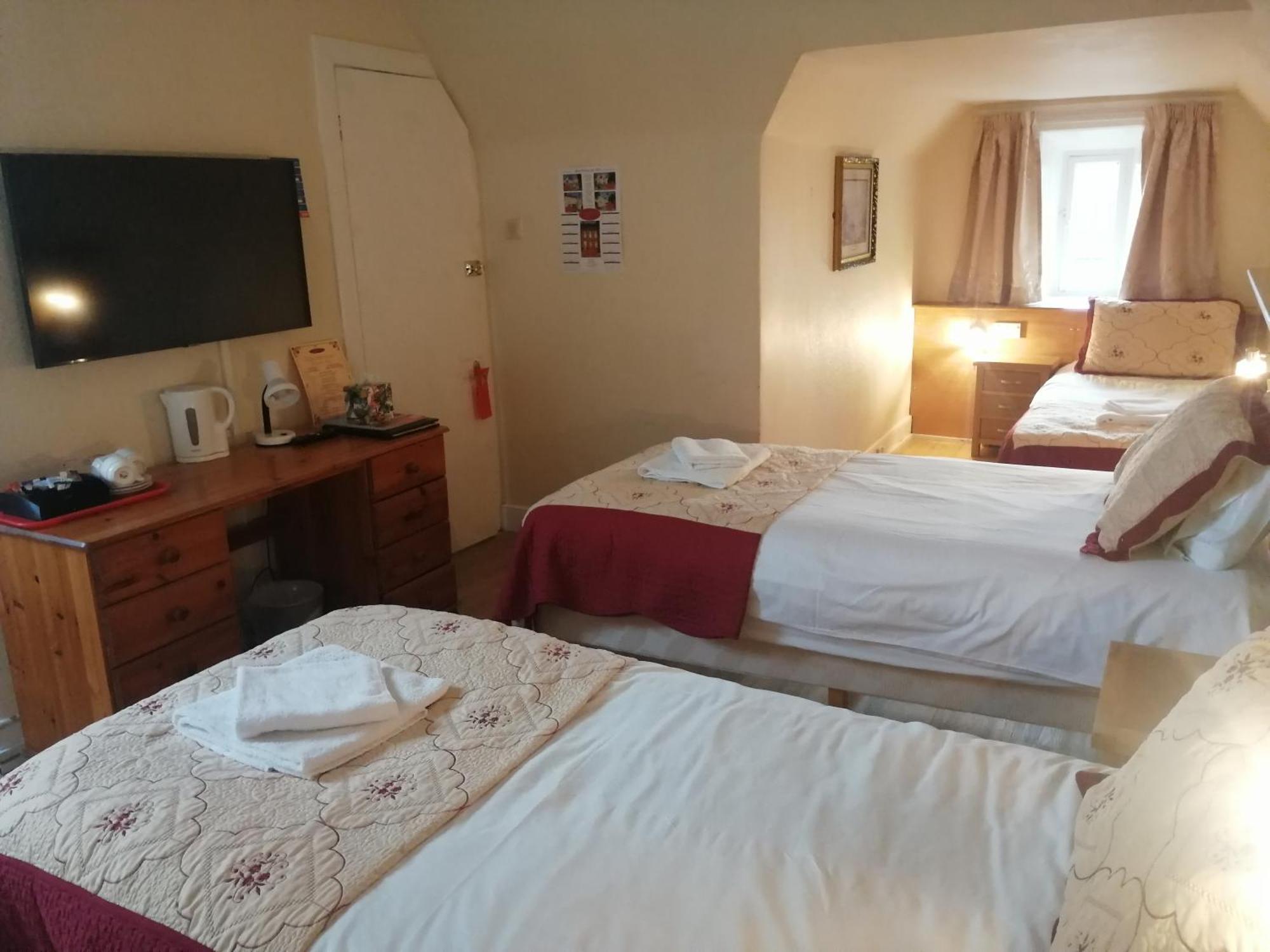Cumberland Hotel