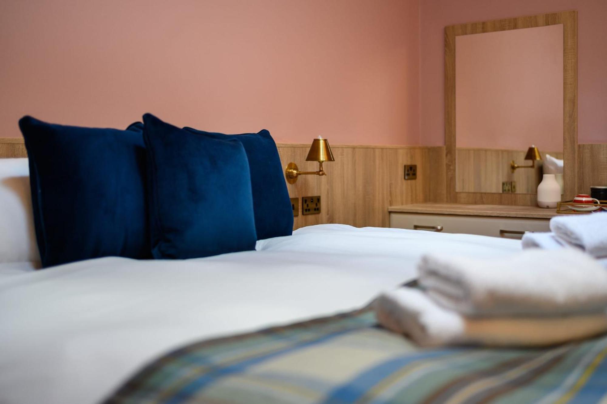 Guest house Queen Charlotte Edinburgh