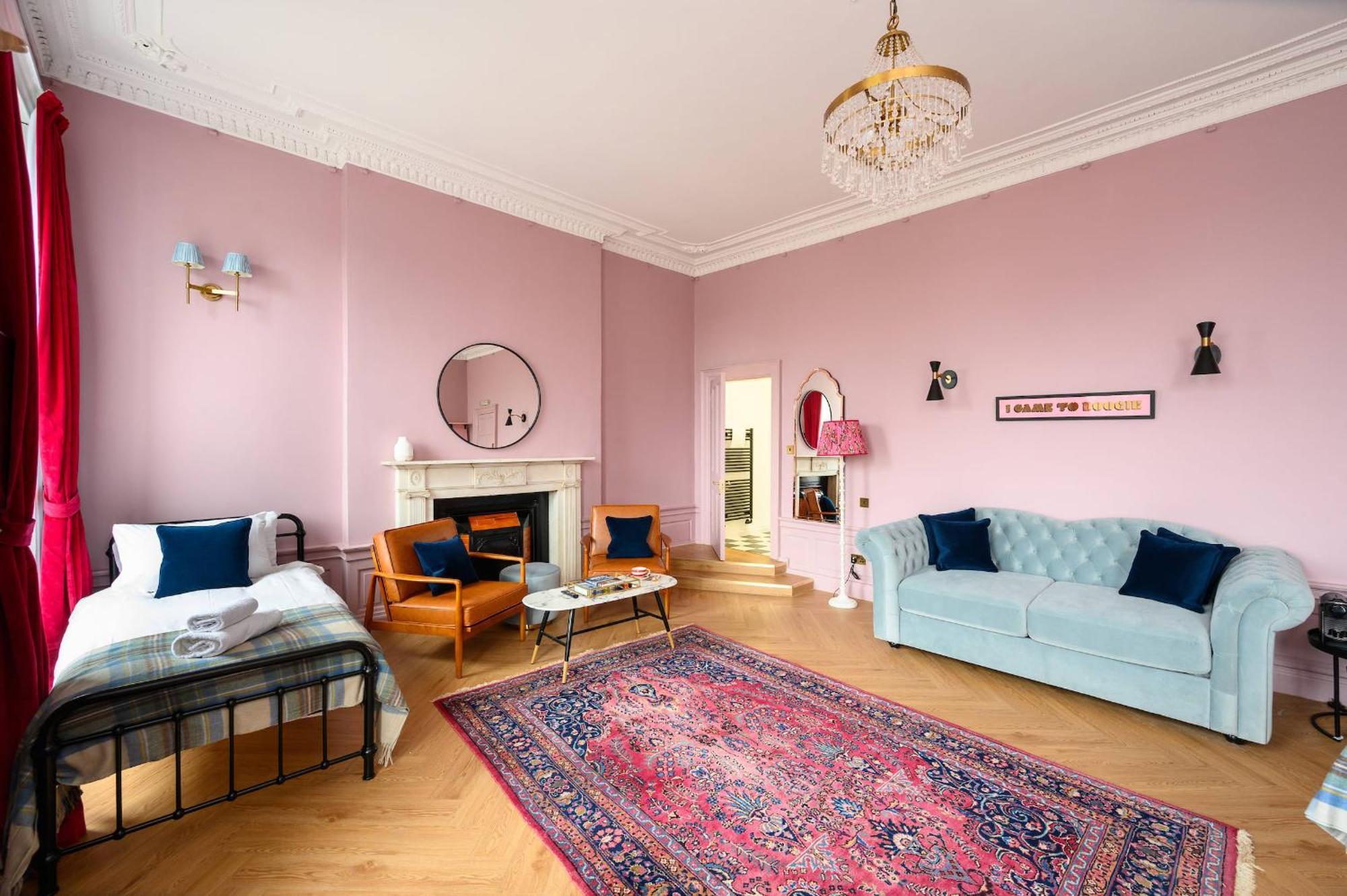 Guest house Queen Charlotte Edinburgh