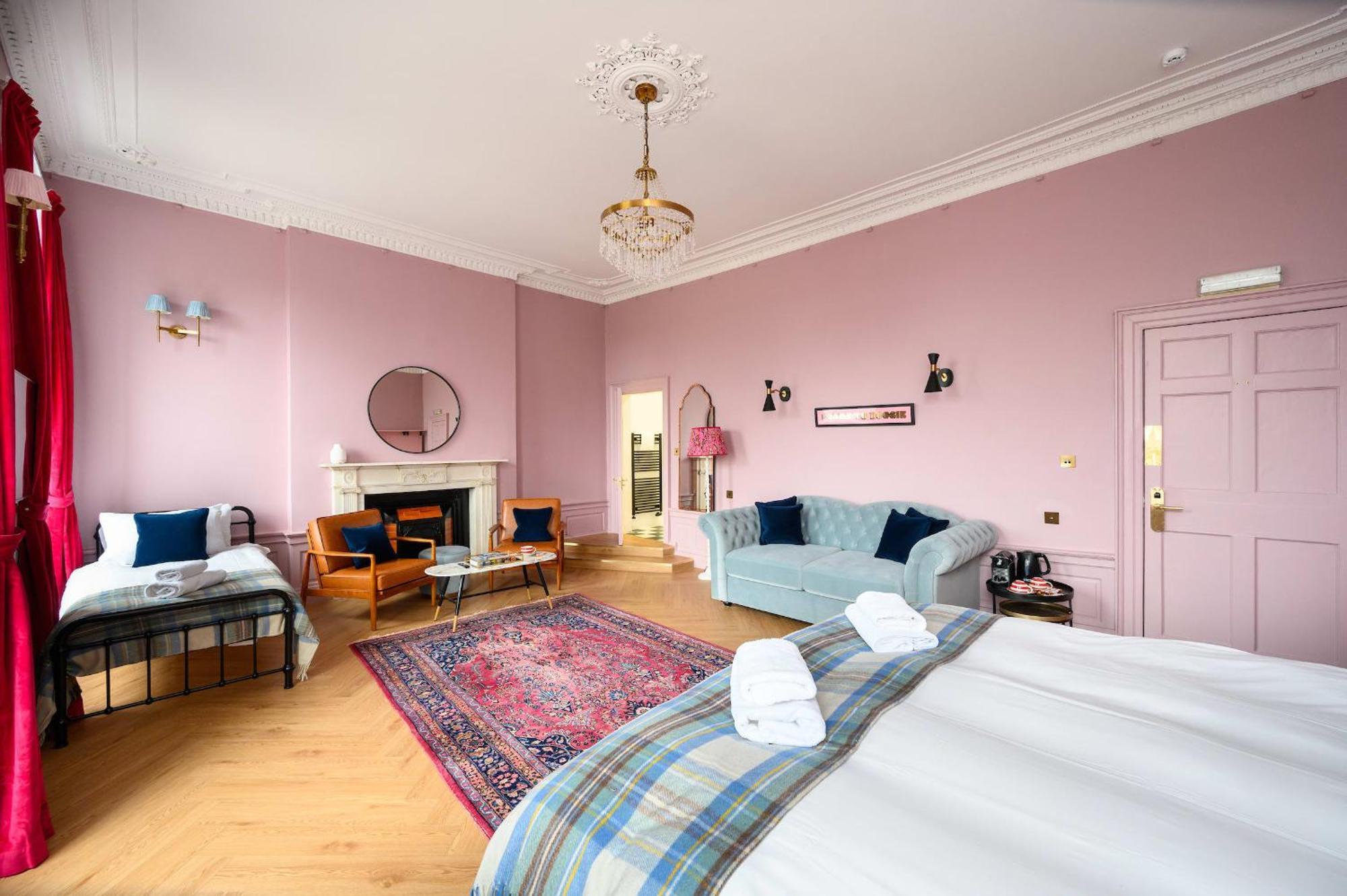 Guest house Queen Charlotte Edinburgh