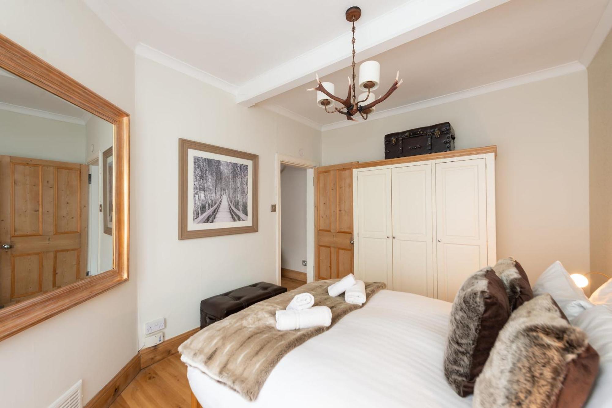 Charming Grassmarket 1 Bed Castle Pad * Edinburgh