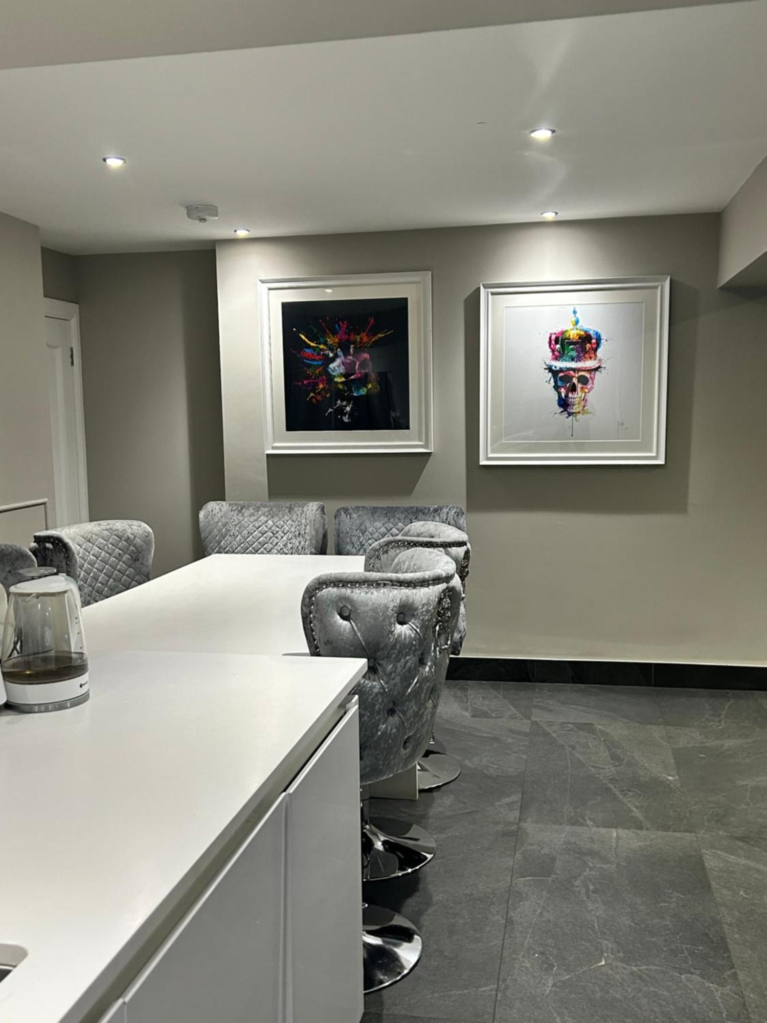 Large Modern Family In Murrayfield - Very Close To Centre - 10 Mins By Direct Bus - Private Driveway & Garden Holiday home Edinburgh