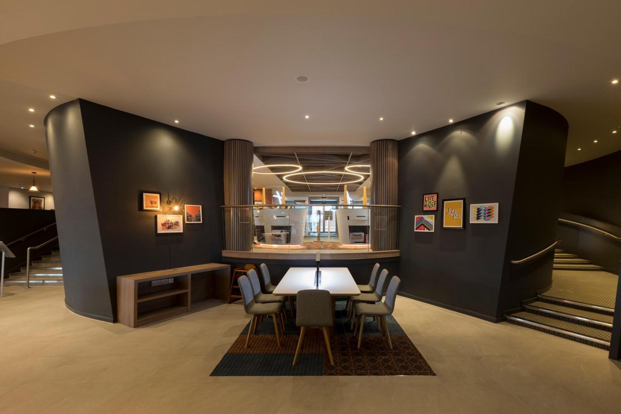 Hotel Zoo By Ihg 4*