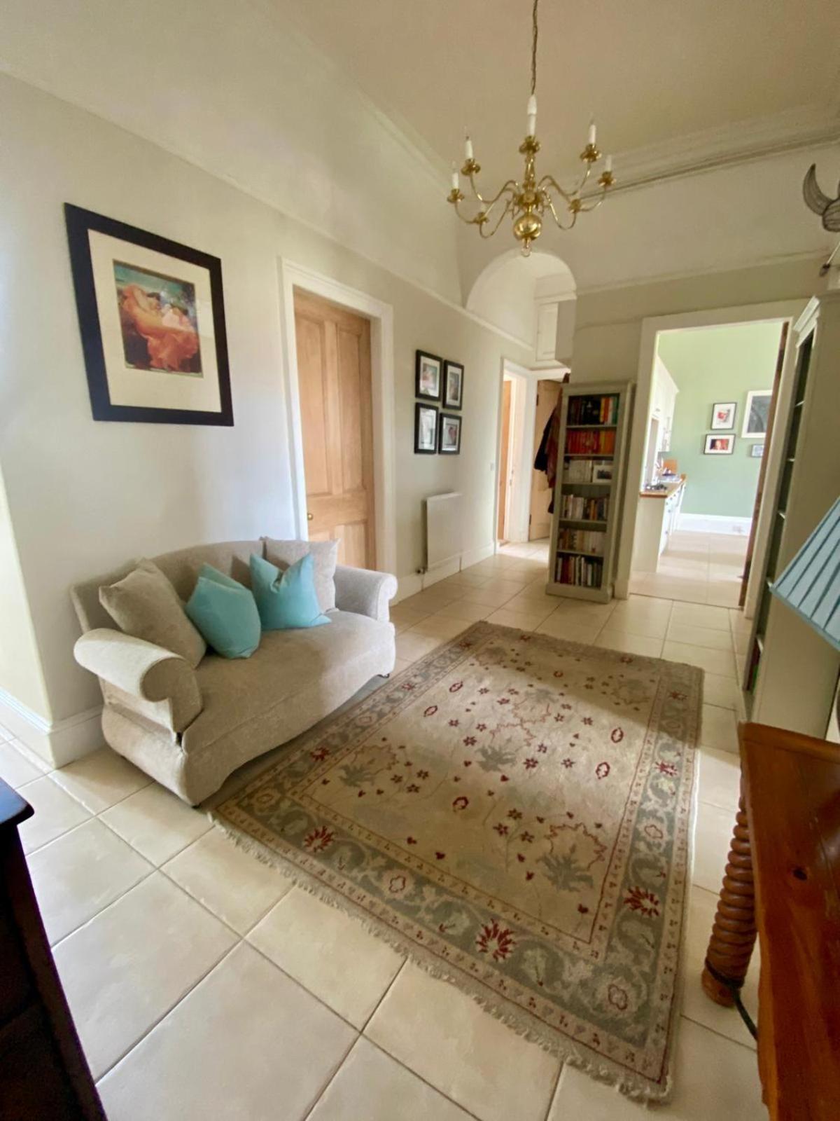 Georgian 4 Bedroom 3 Bathroom New Town