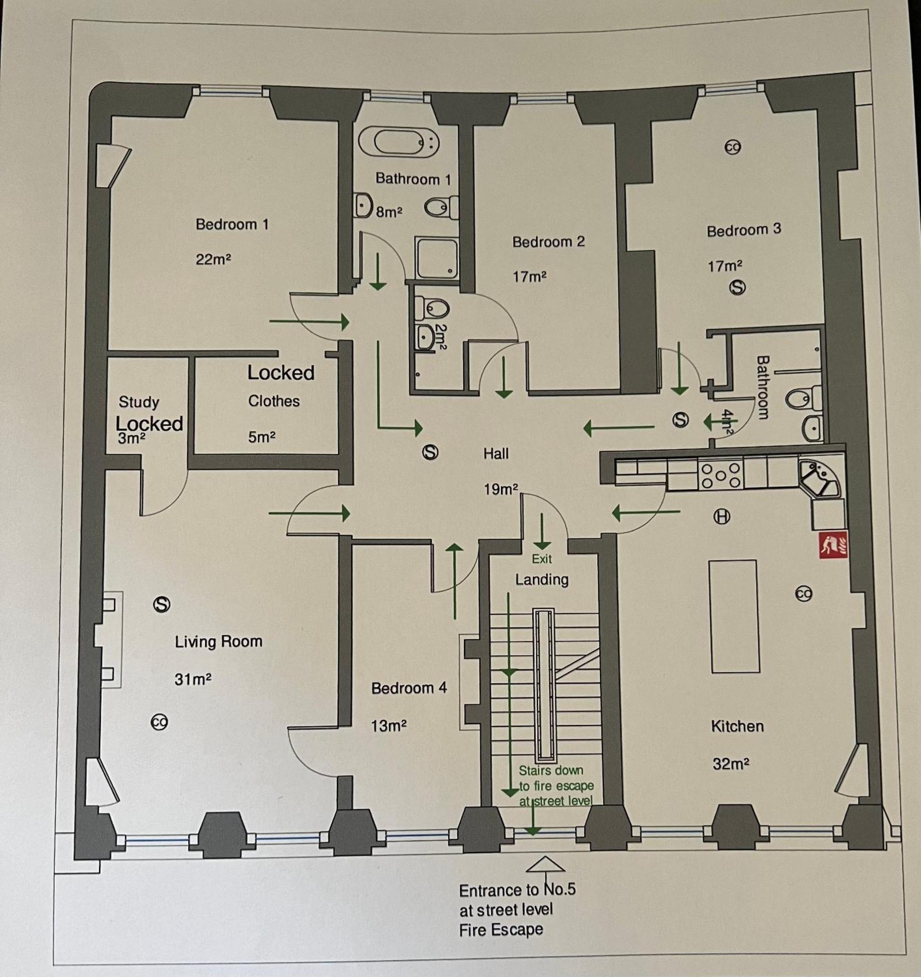 Georgian 4 Bedroom 3 Bathroom New Town Apartment *