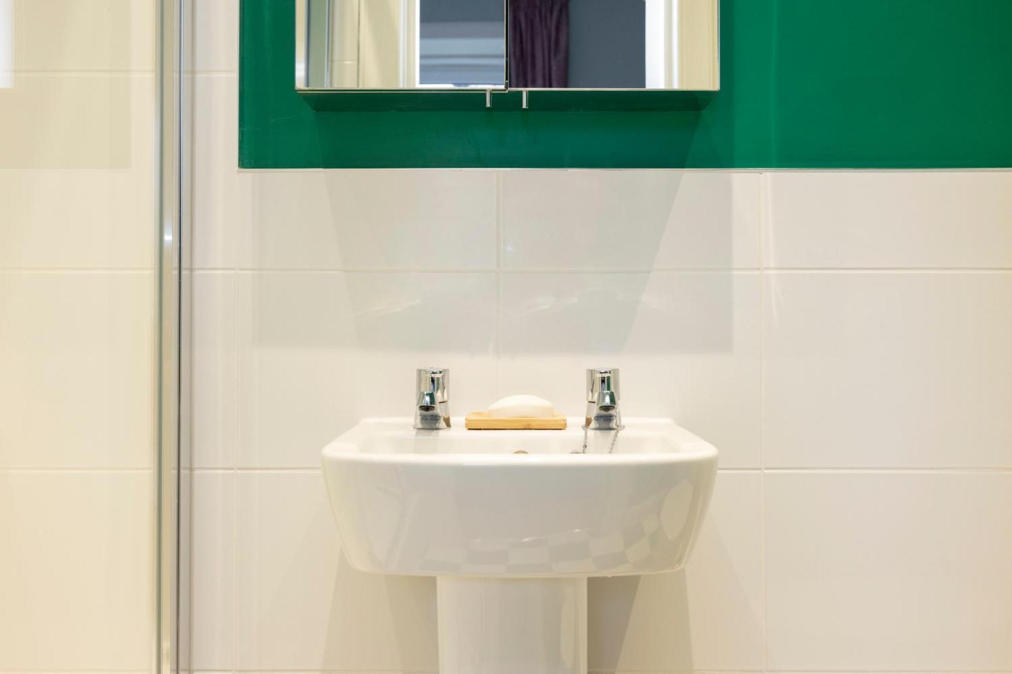 Inspiring 2-bedroom Edinburgh