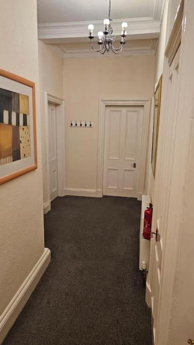 Lovely Sleeps 8 Close To Ctr * Edinburgh