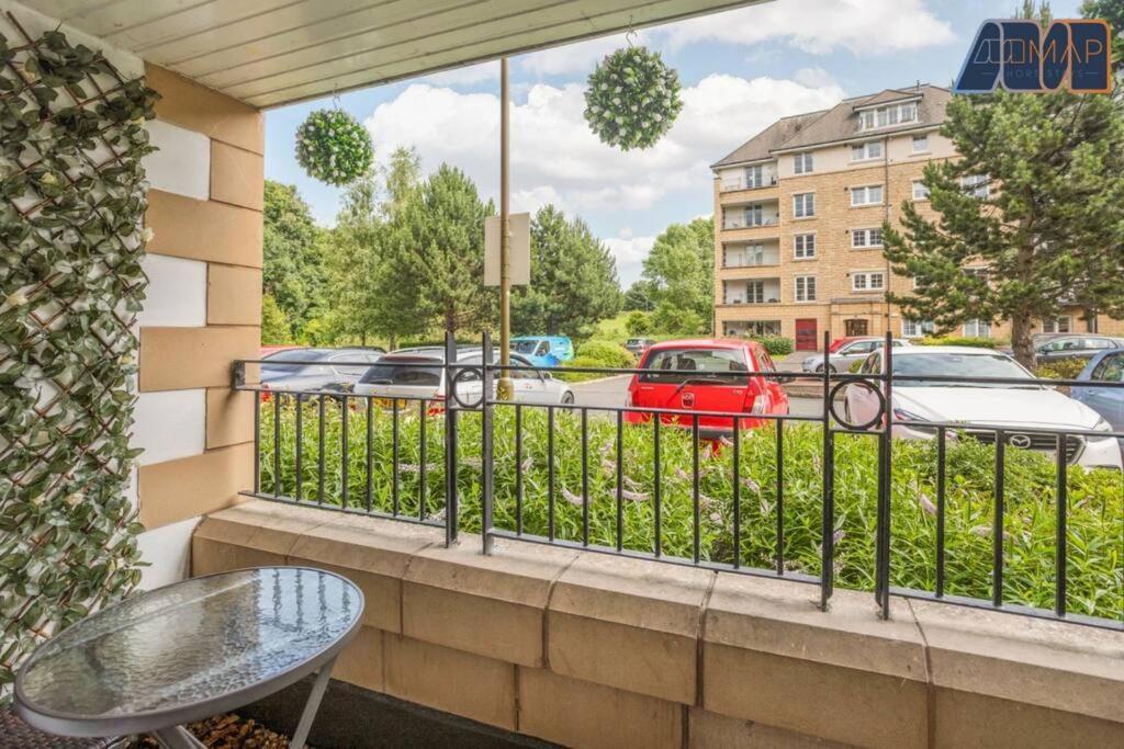 Modern 2 Bed Apartment Edinburgh