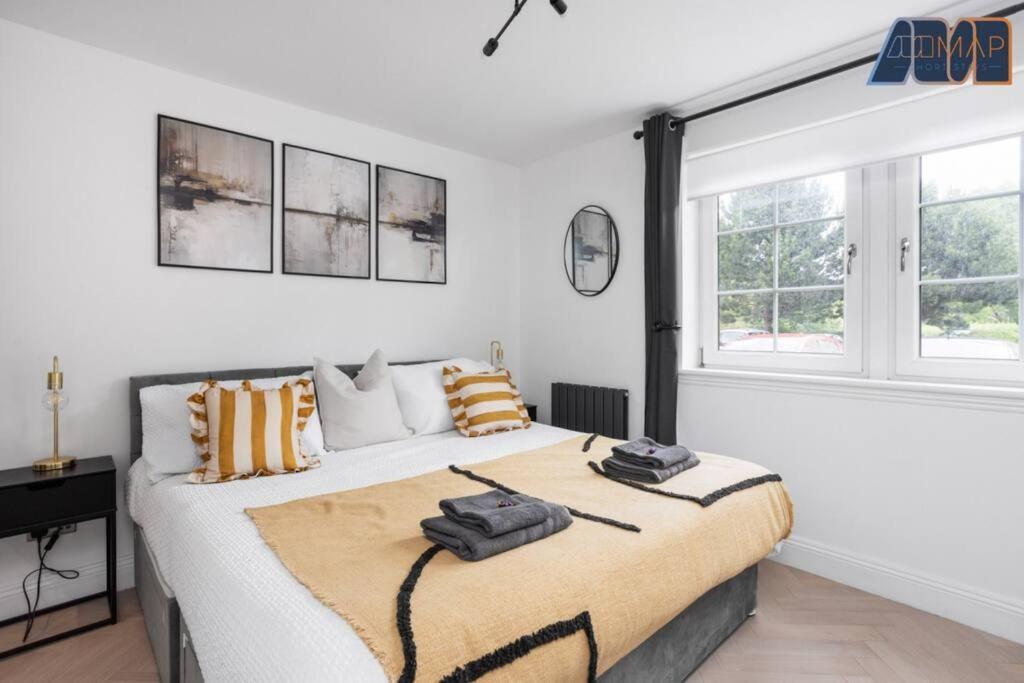 Modern 2 Bed Apartment Edinburgh
