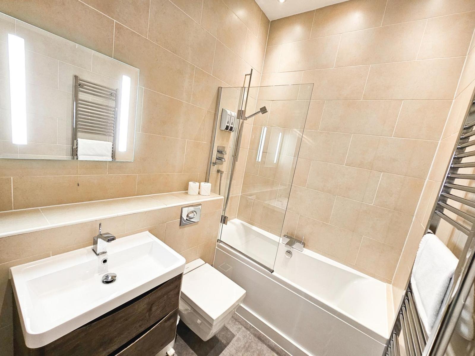 Spacious 2 Bedroom In The Heart Of New Town EDI