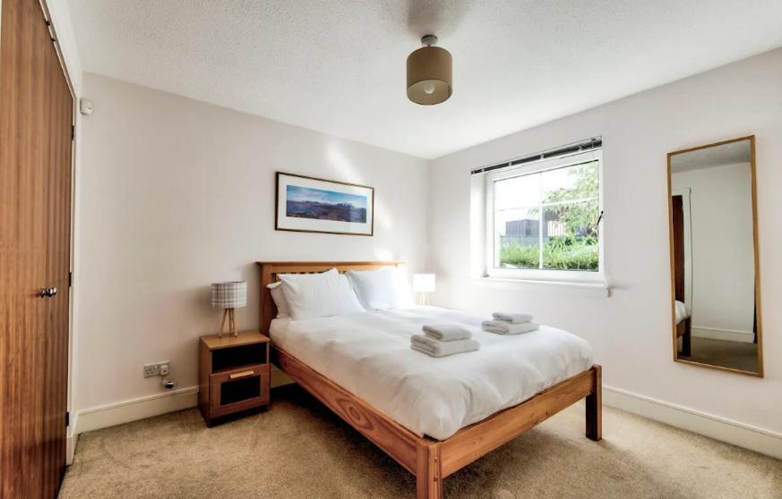Apartment Bright & Modern Flat - Free Parking Edinburgh