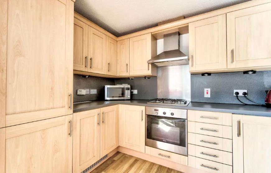 Bright & Modern Flat - Free Parking Apartment Edinburgh