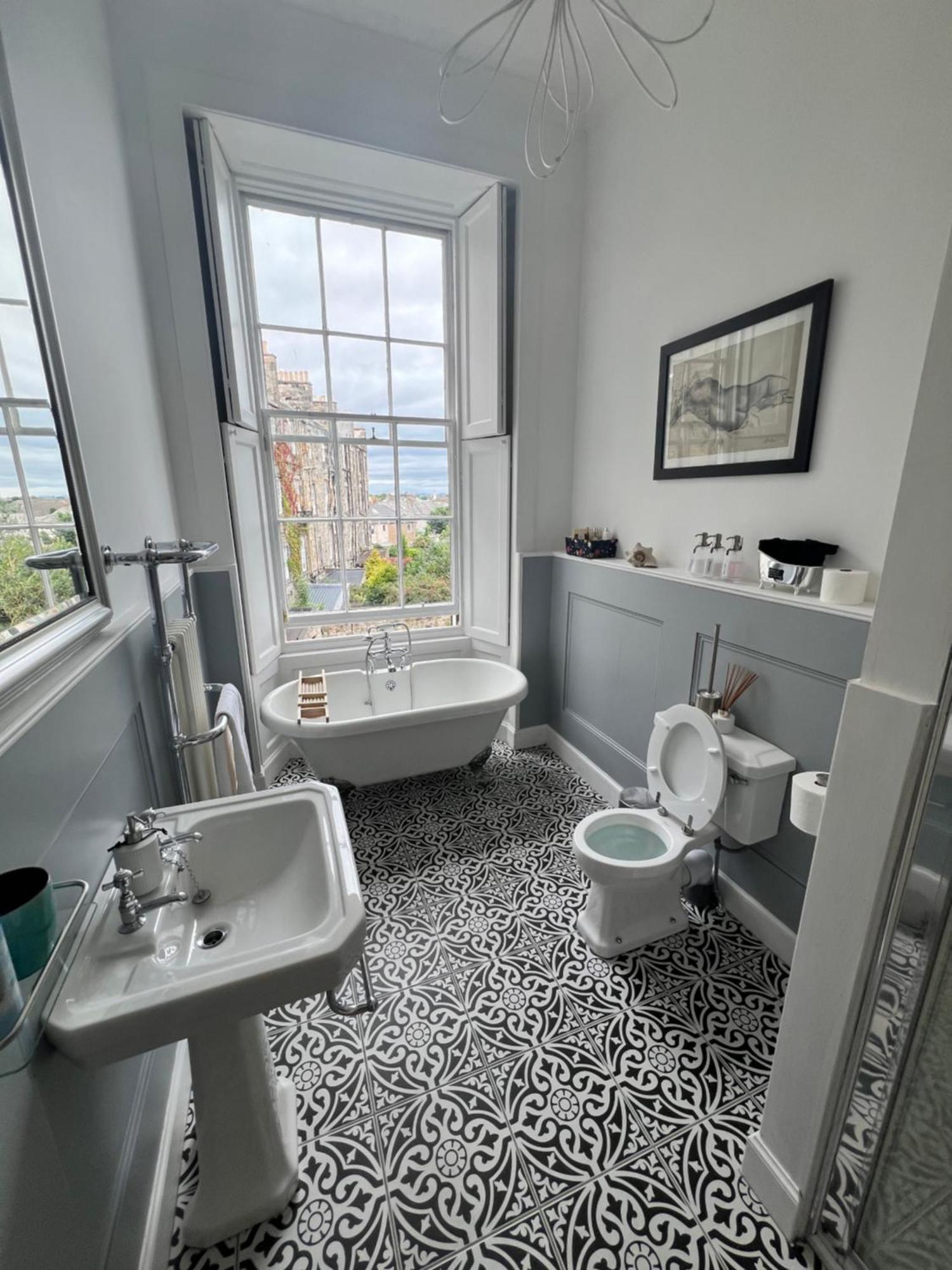 Apartment Georgian 4 Bedroom 3 Bathroom New Town Edinburgh