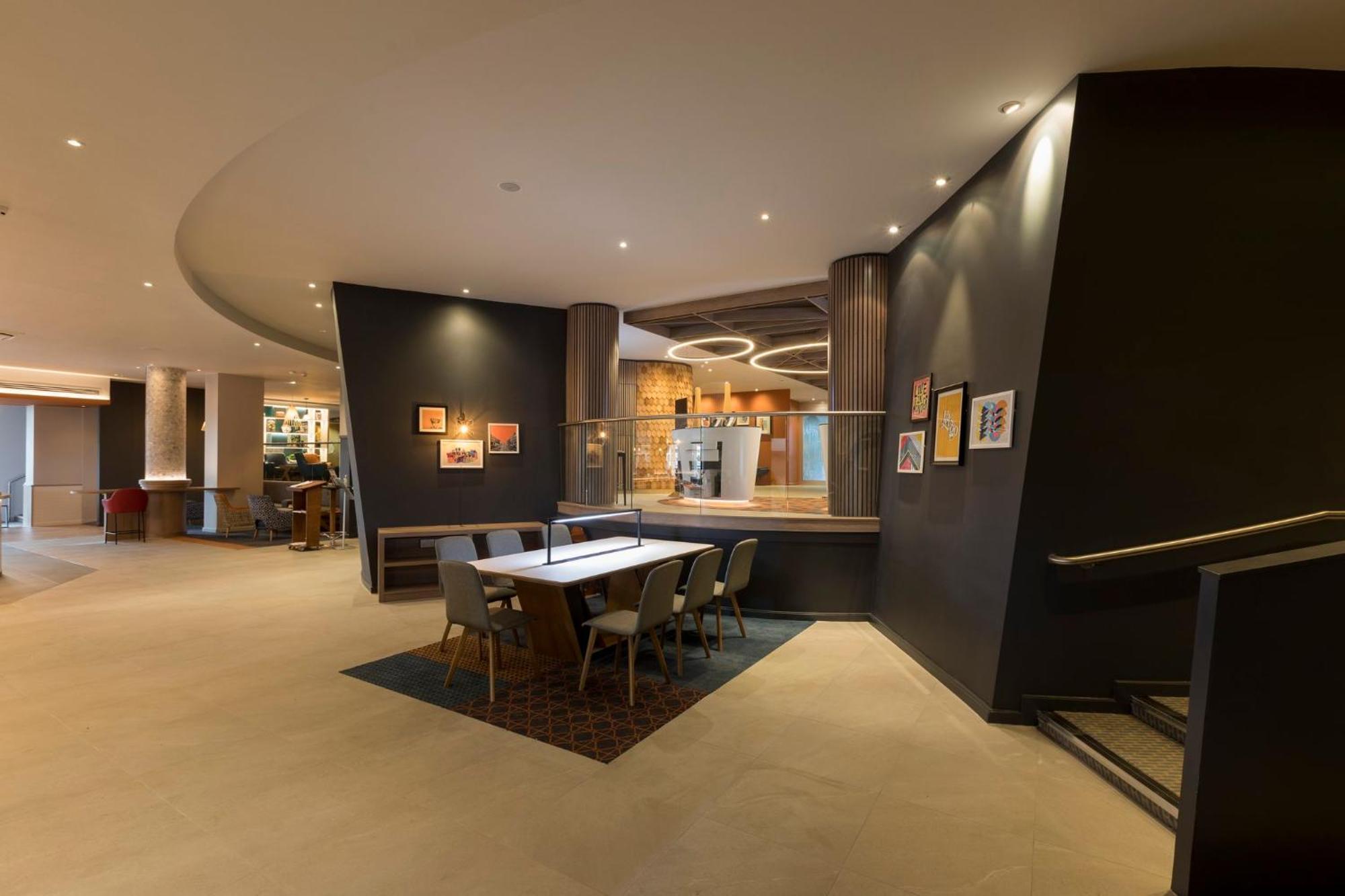 Hotel Zoo By Ihg 4*