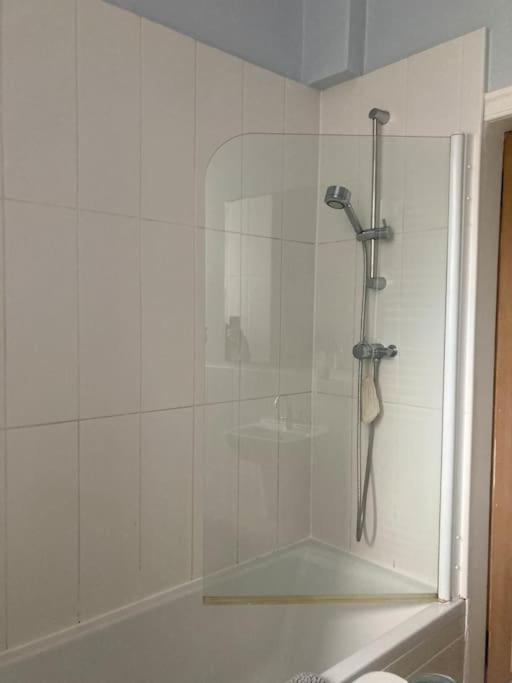 Bright 2 Bed In Bruntsfield - Centre Edinburgh