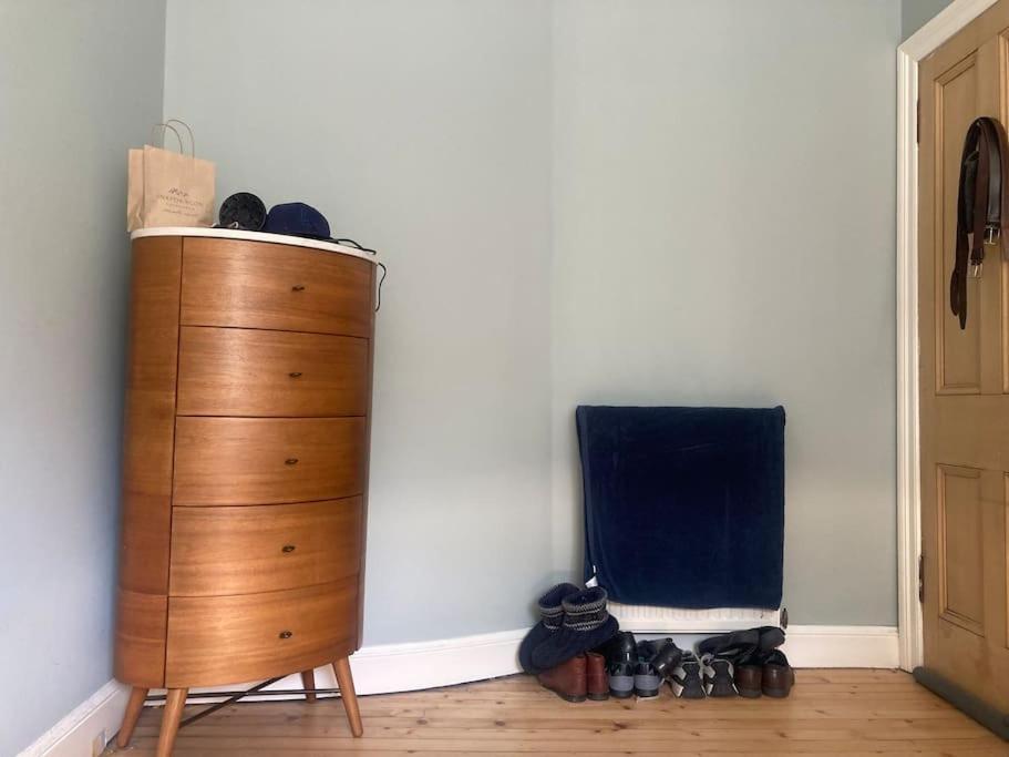 Bright 2 Bed In Bruntsfield - Centre Apartment *