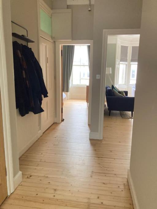 Apartment Bright 2 Bed In Bruntsfield - Centre Edinburgh