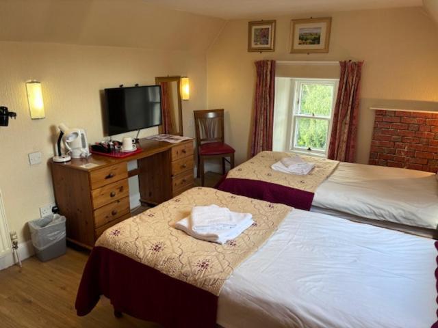 Cumberland Hotel 3*